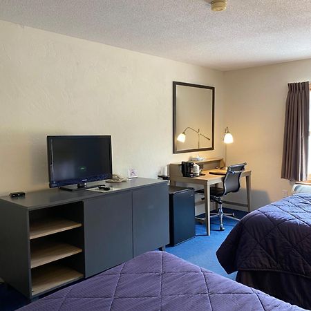 Pictured Rocks Inn And Suites มิวนิสซิง ภายนอก รูปภาพ