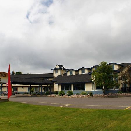 Pictured Rocks Inn And Suites มิวนิสซิง ภายนอก รูปภาพ